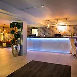诺克斯戈尔韦酒店 3*