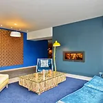 诺克斯戈尔韦酒店 酒店 3*
